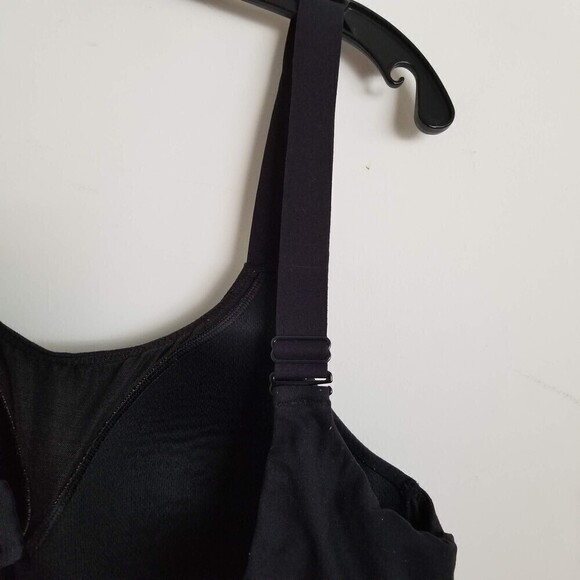 Under Armour Black Eclipse High Impact Sports Bra Hook And Loop Back Closure - Picture 8 of 16